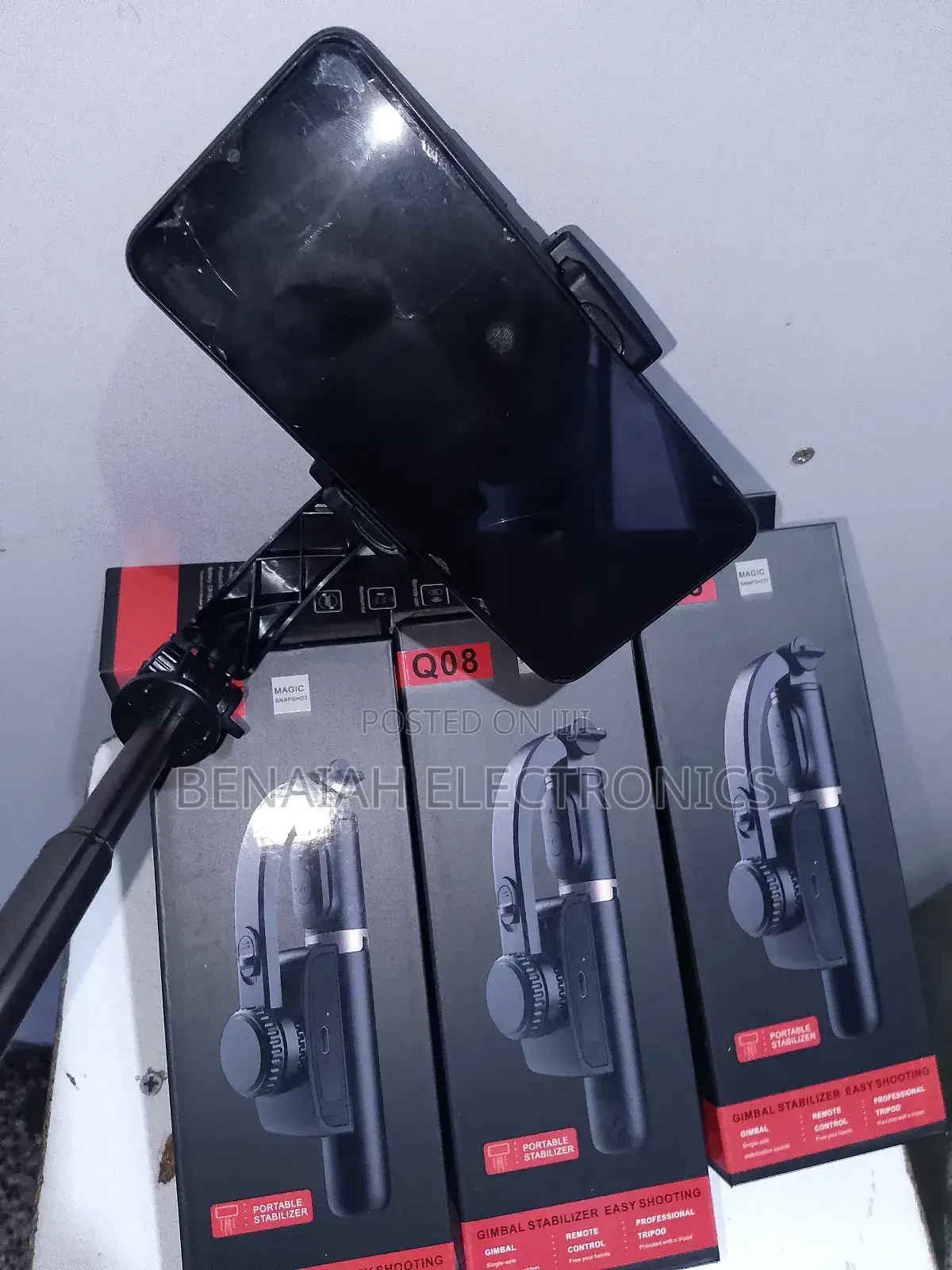 Stylish Gimble Stabilizer Q08.40 Inches Extendable Selfie.