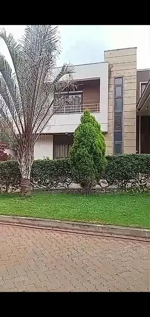 5bdrm Maisonette in Karen for sale
