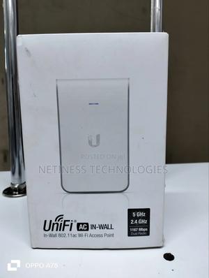 Unifi AC in-Wall - thumbnail 2
