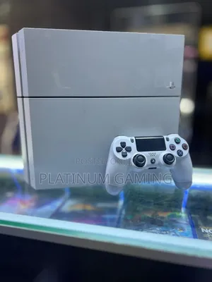 White Playstation 4 Standard (Used)