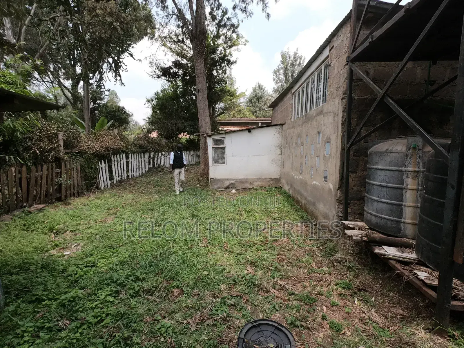 4bdrm Bungalow in Karen for rent