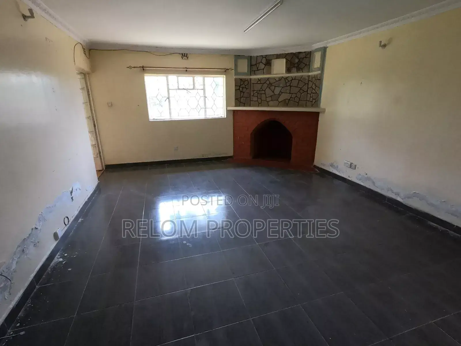 4bdrm Bungalow in Karen for rent