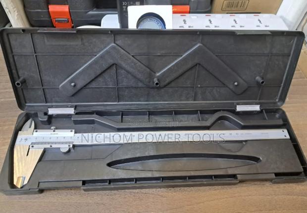 200mm 8" Metallic Analog Vernier Caliper - main view