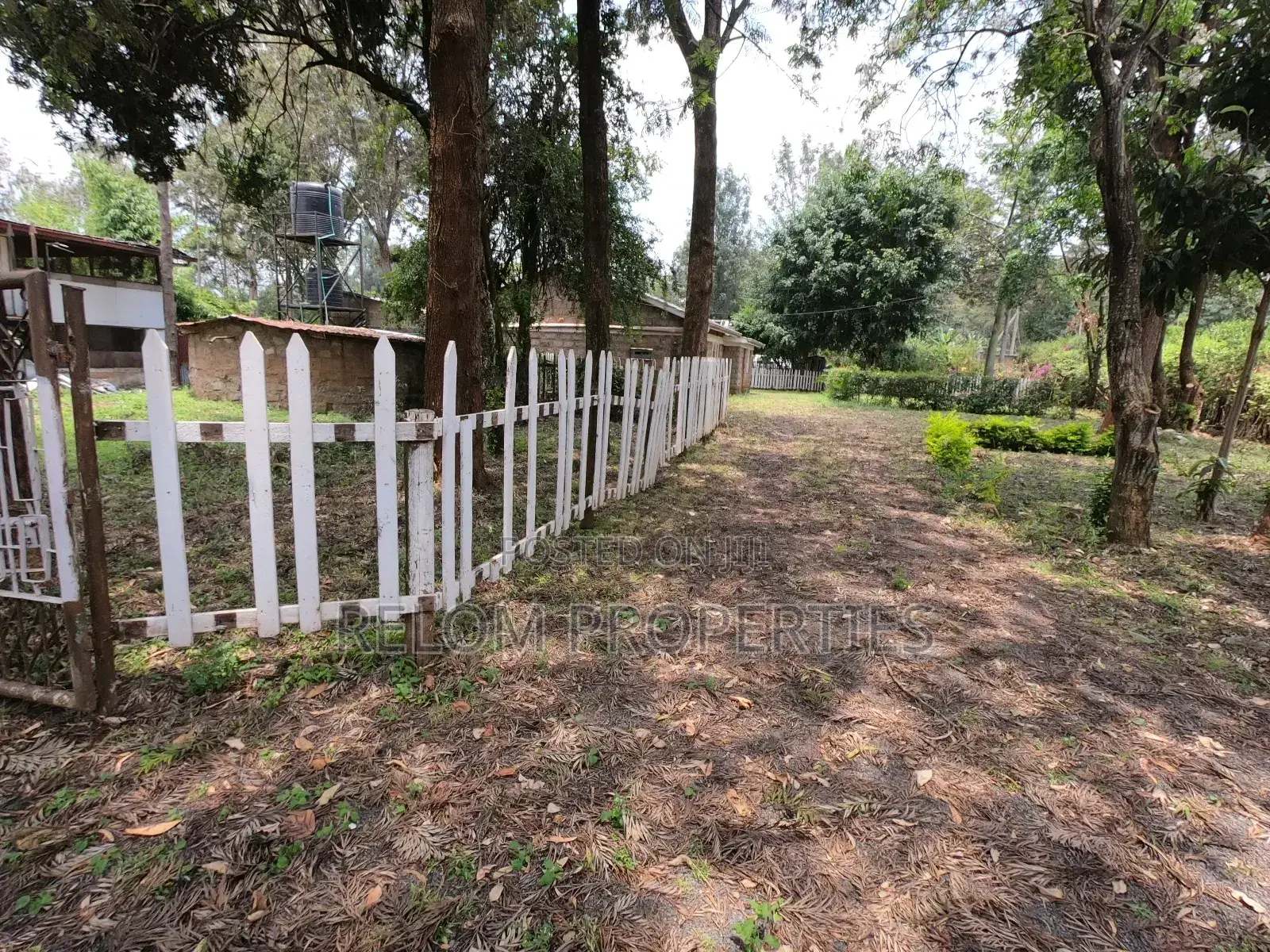4bdrm Bungalow in Karen for rent