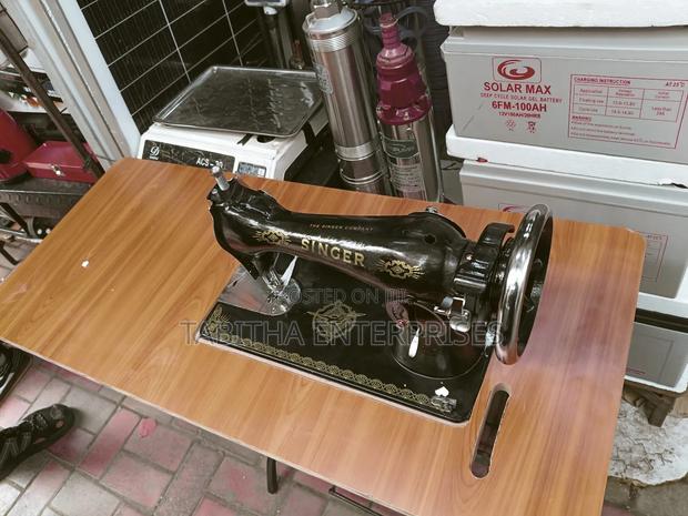 Singer Complete Sewing Machine 