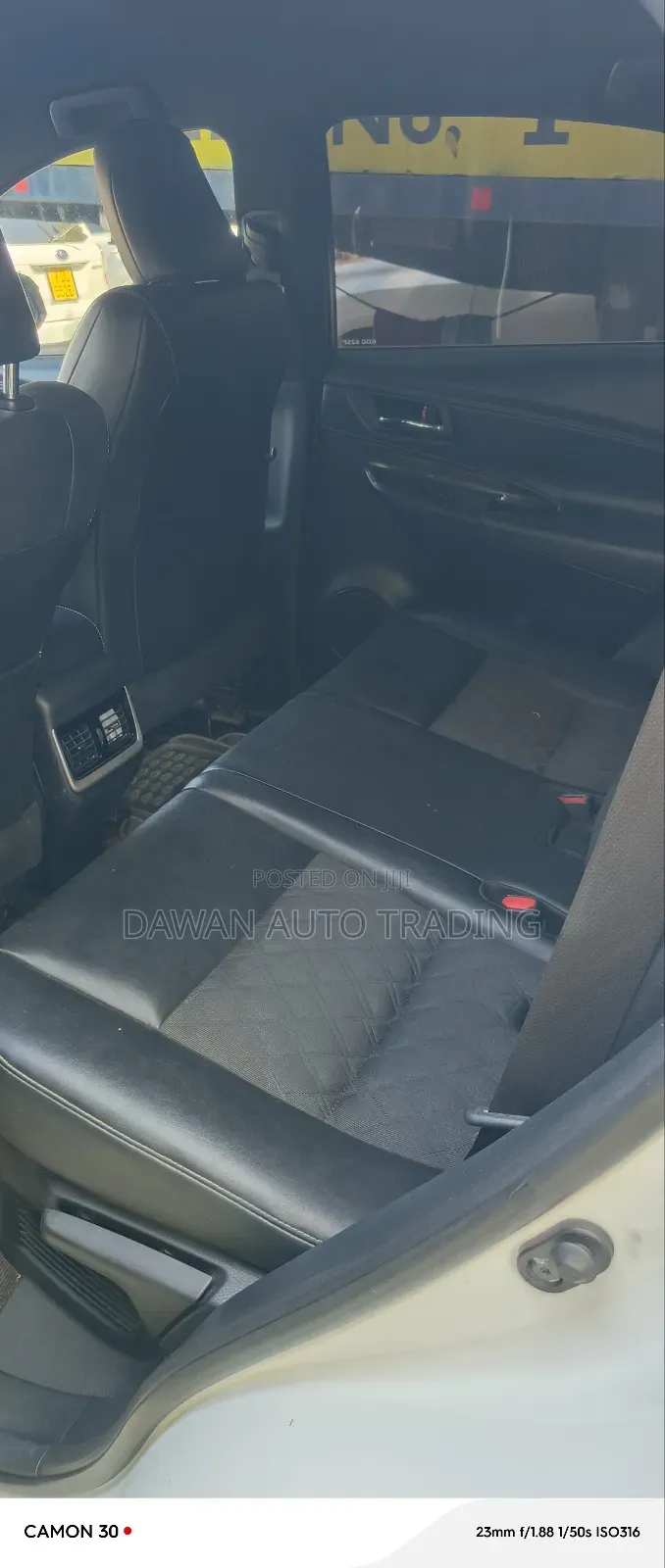 Toyota Harrier 2.0 2015 White