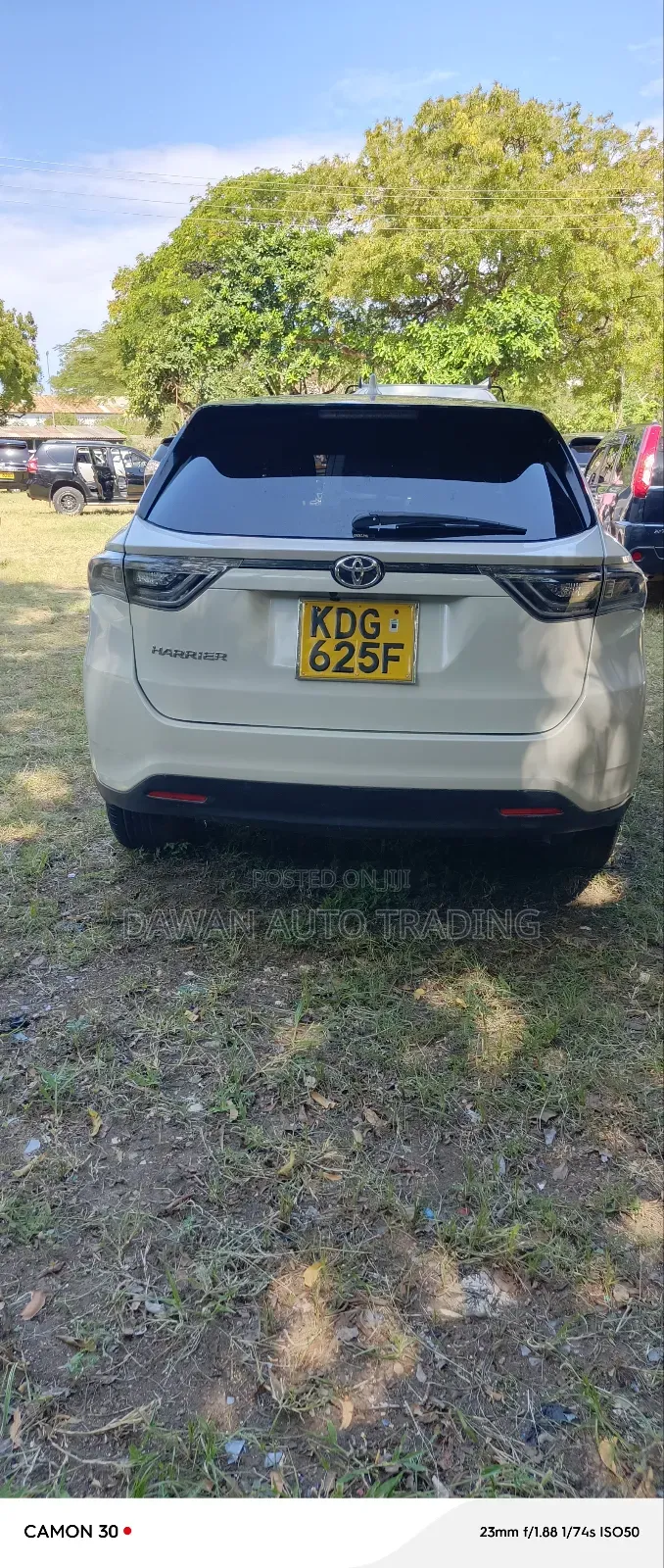 Toyota Harrier 2.0 2015 White
