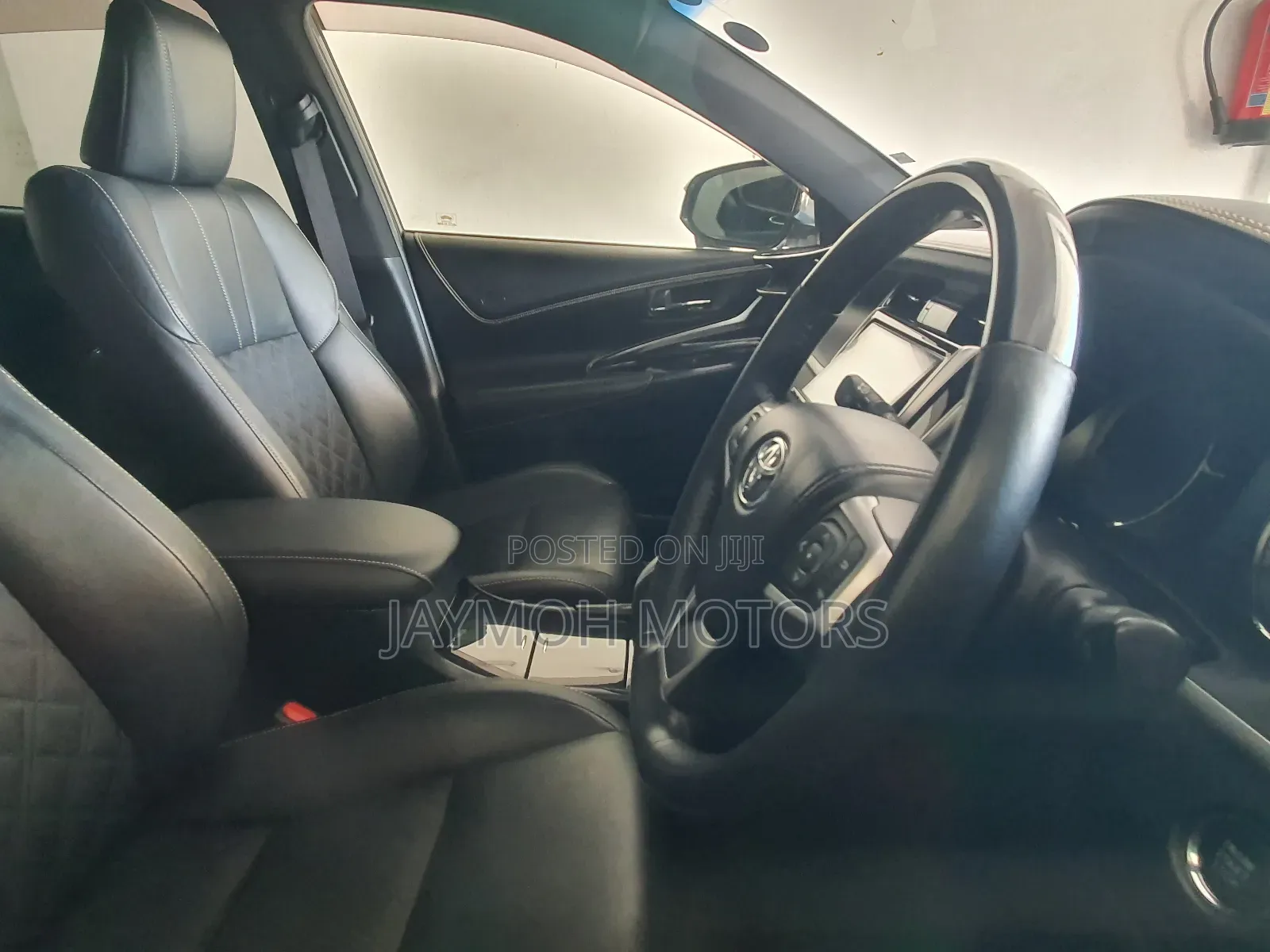 Toyota Harrier 2018 White