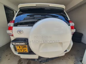 Toyota Land Cruiser Prado 2016 White
