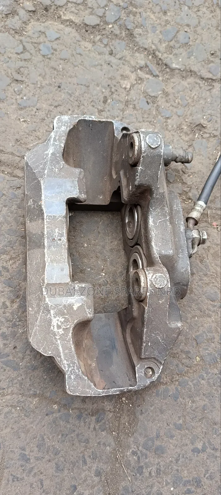 Front Calipers 4-Pistons Mark X, Crown Sport Vehicles.