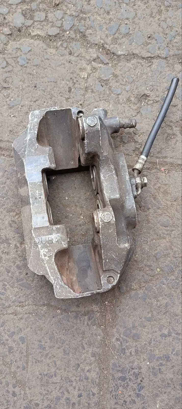 Front Calipers 4-Pistons Mark X, Crown Sport Vehicles.