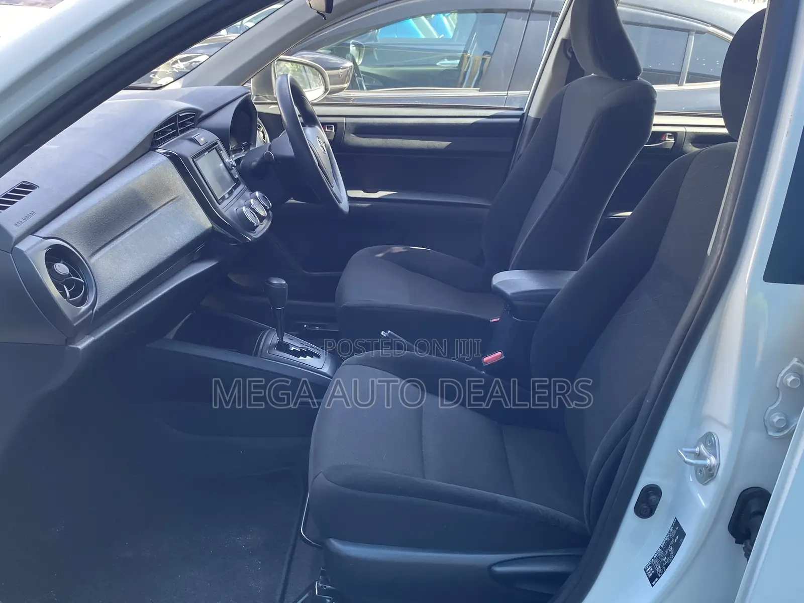 Toyota Axio 2018 Pearl
