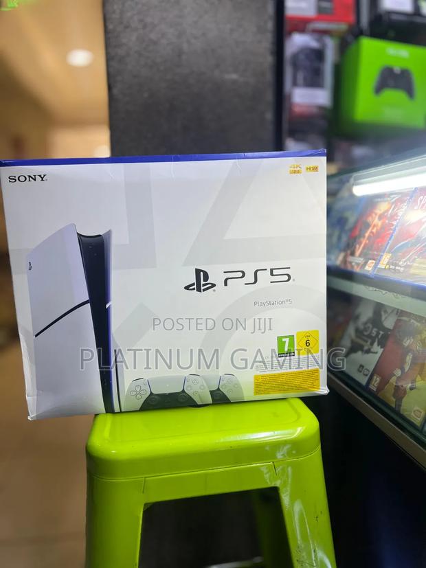 Ps5 Slim With 2 Pads