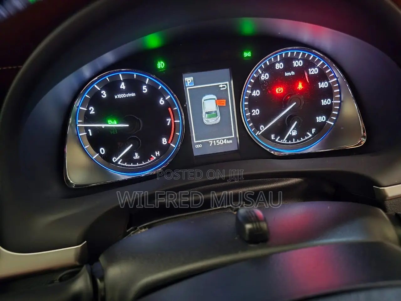 Toyota Harrier 2.0 2018 Red
