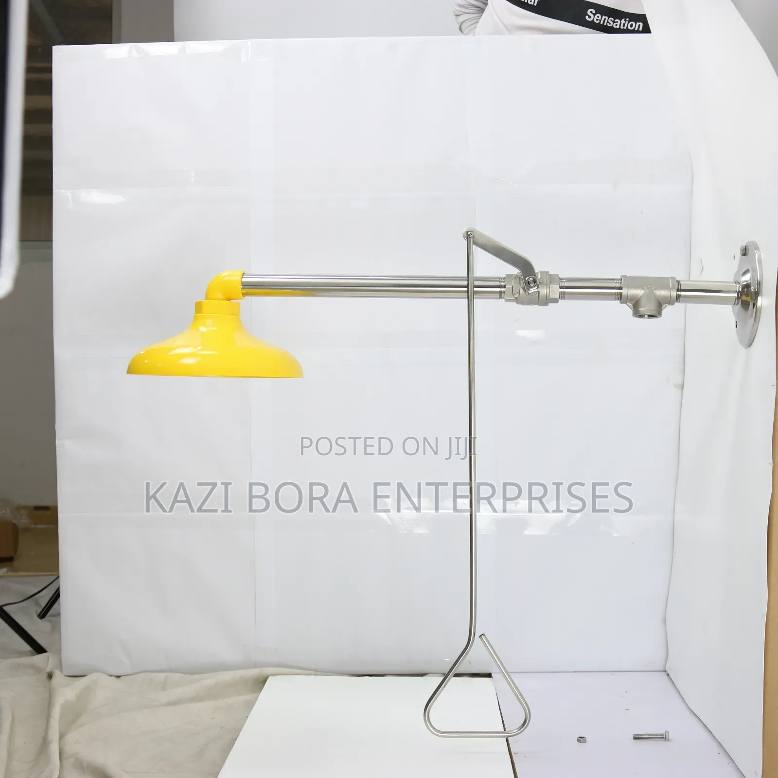 Wall Mounted Emergency Safety Shower