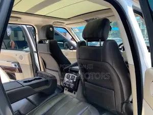 Land Rover Range Rover Vogue 2015 Off white