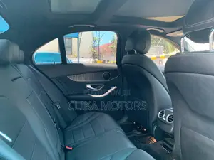 Mercedes-Benz C200 2016 Green