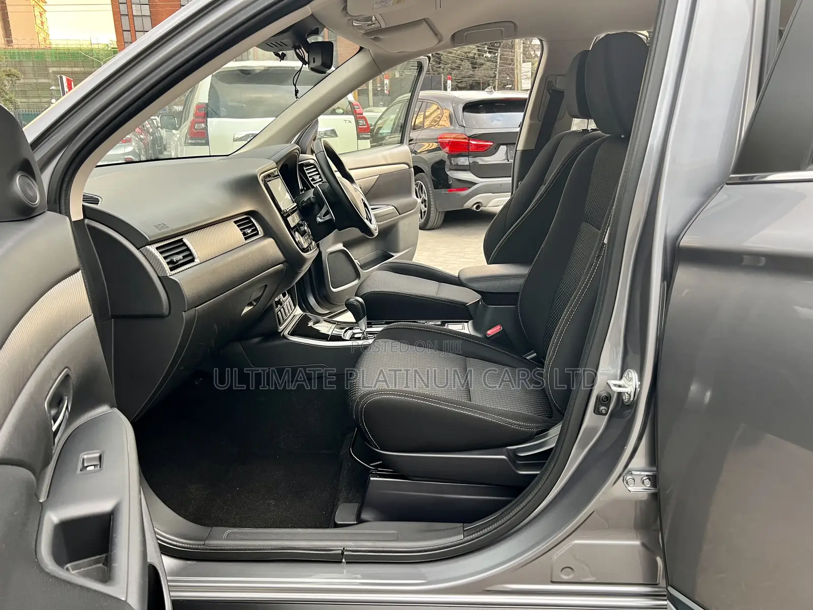 Mitsubishi Outlander 2017 Gray