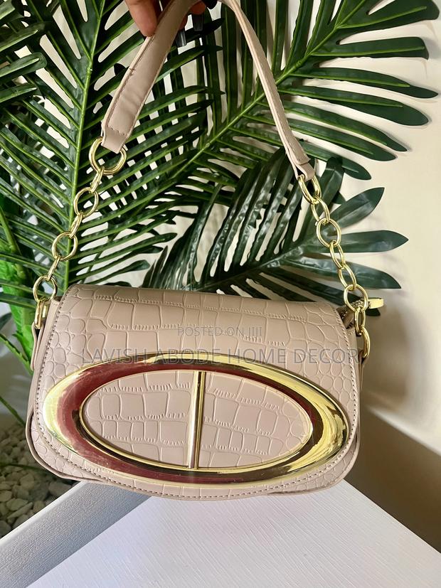 Stylish Beige Handbag Gift Idea for Her - thumbnail 2