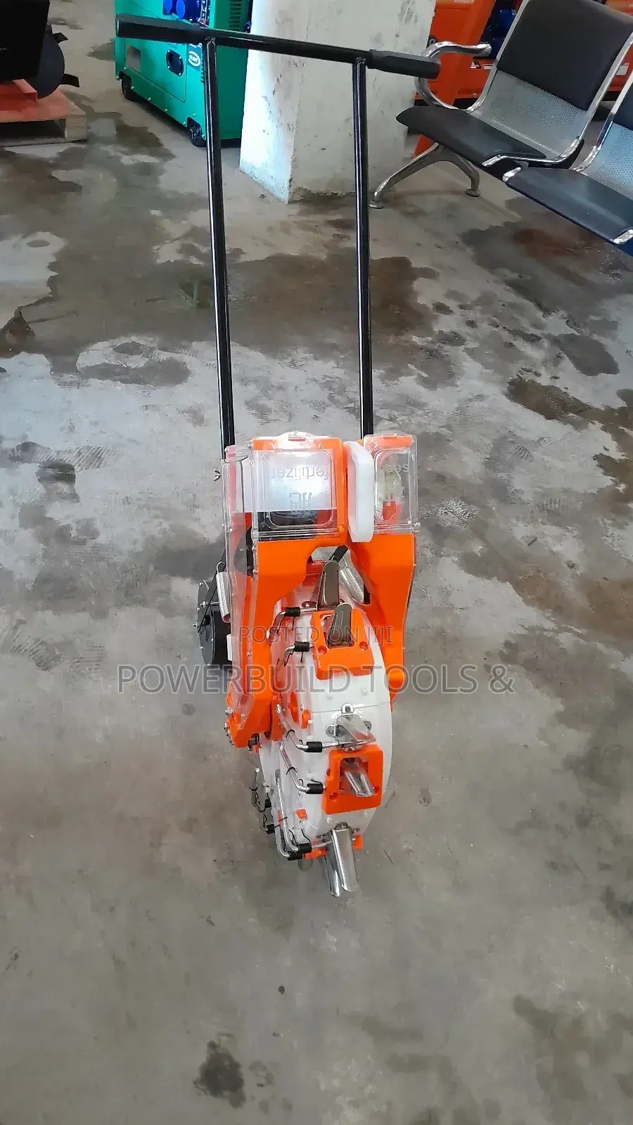 Handheld Seed Planter With Fertiliser