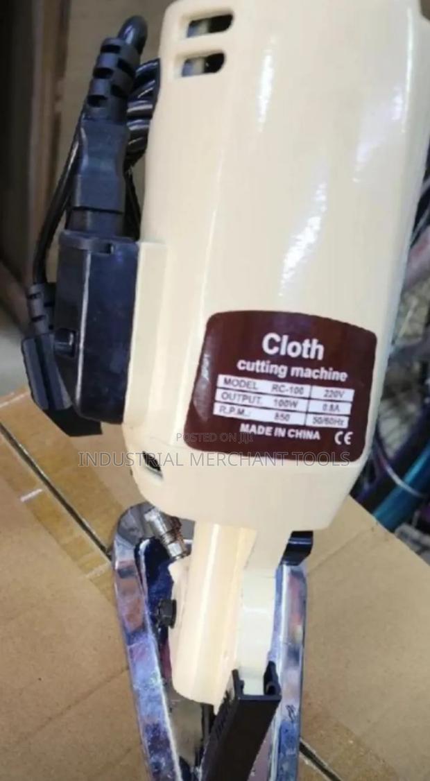 Modified Cloth Cutting Machine - main view