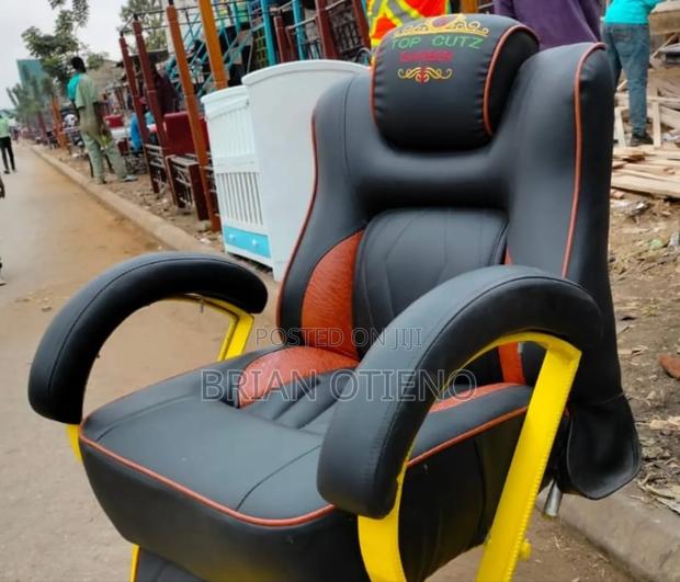 Executive Barber Chairs - main view