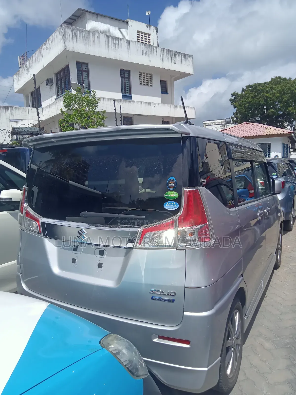 Suzuki Solio 2017 Silver