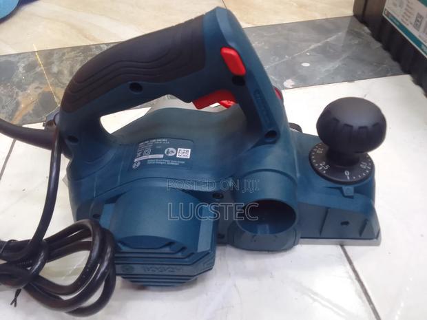Bosch GHO 700 Electric Planer 700W - thumbnail 2