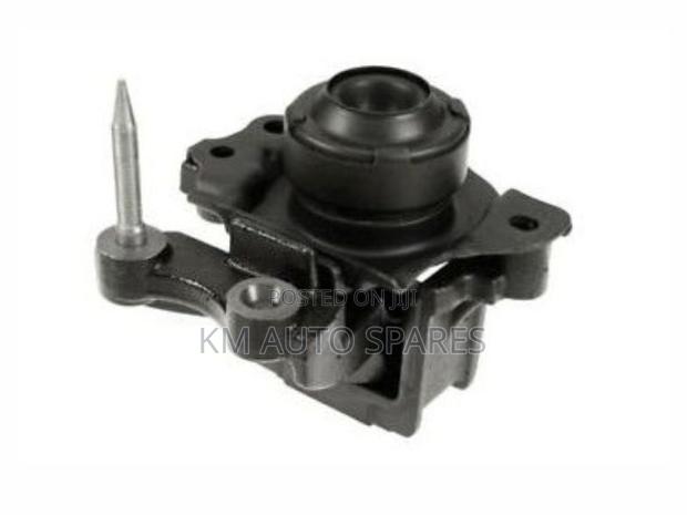 Honda Airwave Engine Mount, Right. - thumbnail 2