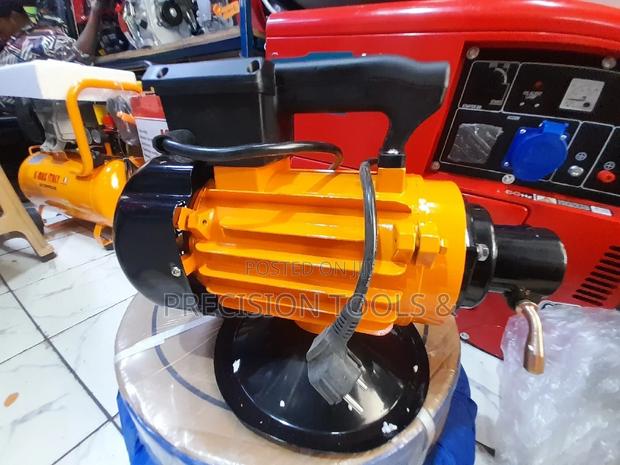 Dera Electric Vibrator 2.2kw 220V 2480r/Min