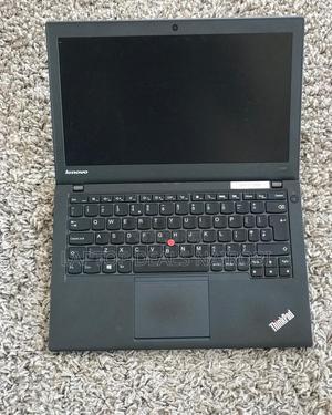 Laptop Lenovo ThinkPad X240 8GB Intel Core I5 SSD 128GB - main view