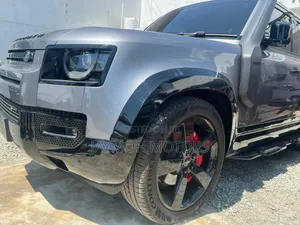 New Land Rover Defender 2024 Gray