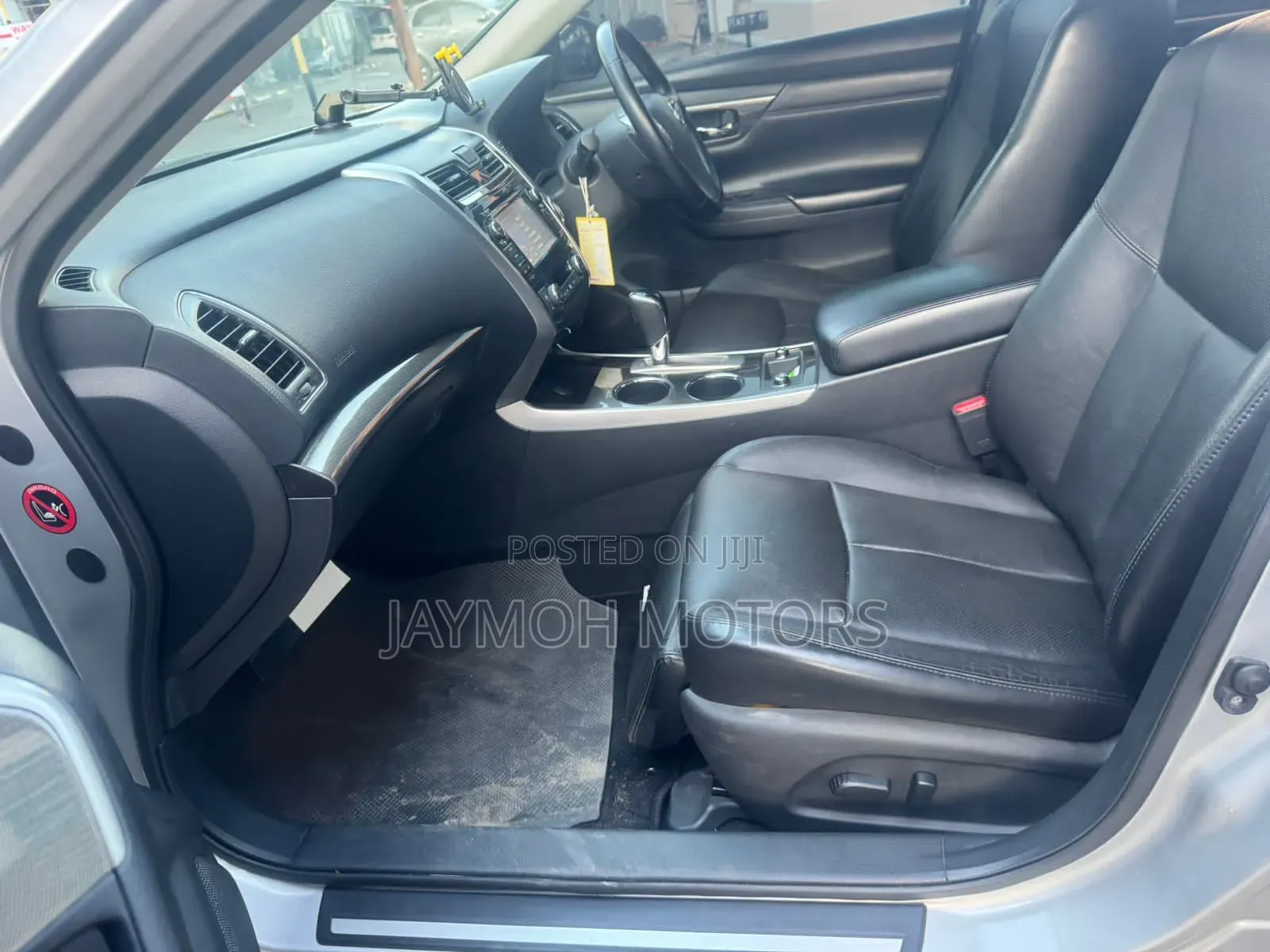 New Land Rover Defender 2024 Gray