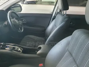 Honda Vezel 2018 Red