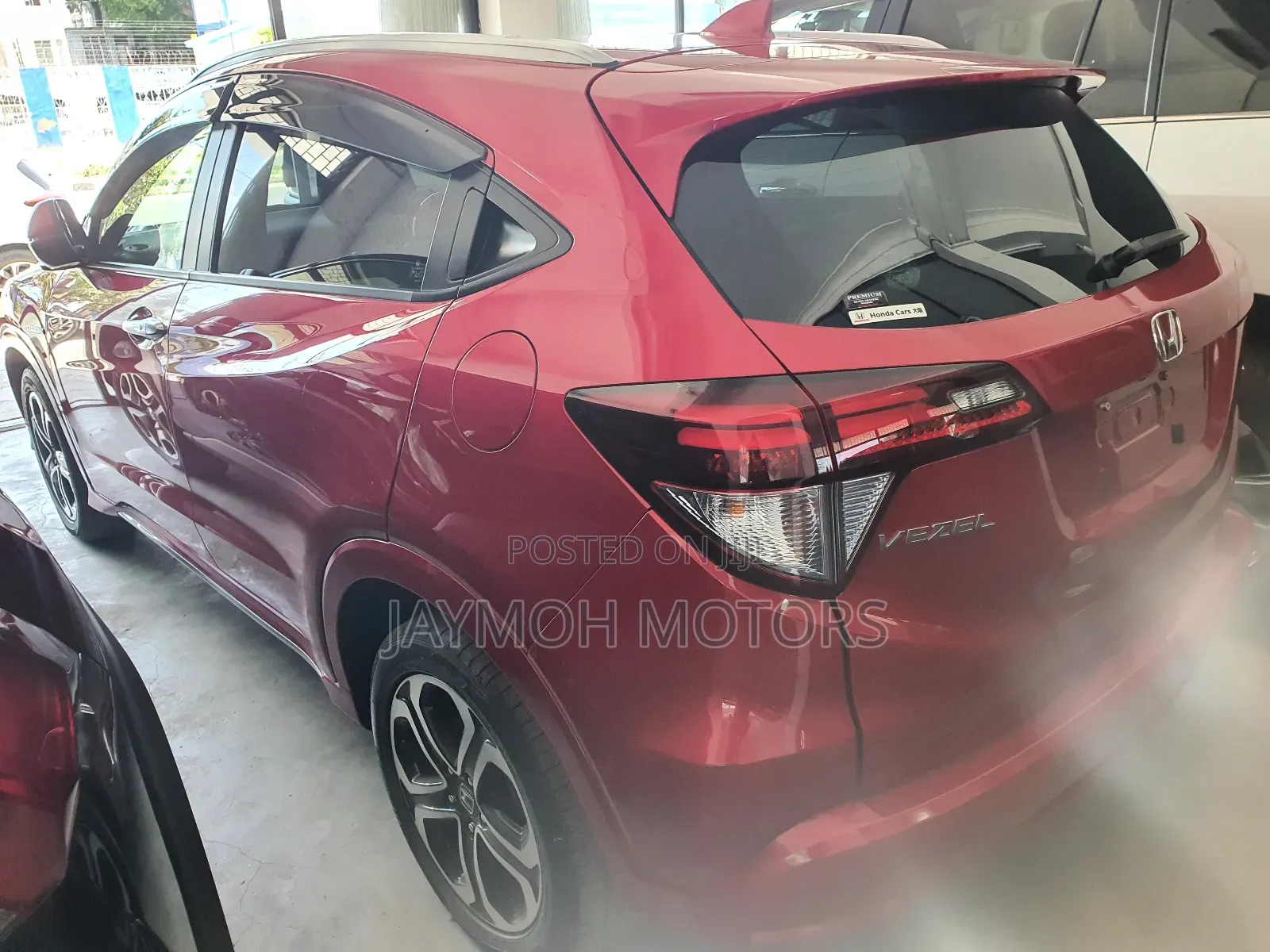 Honda Vezel 2018 Red