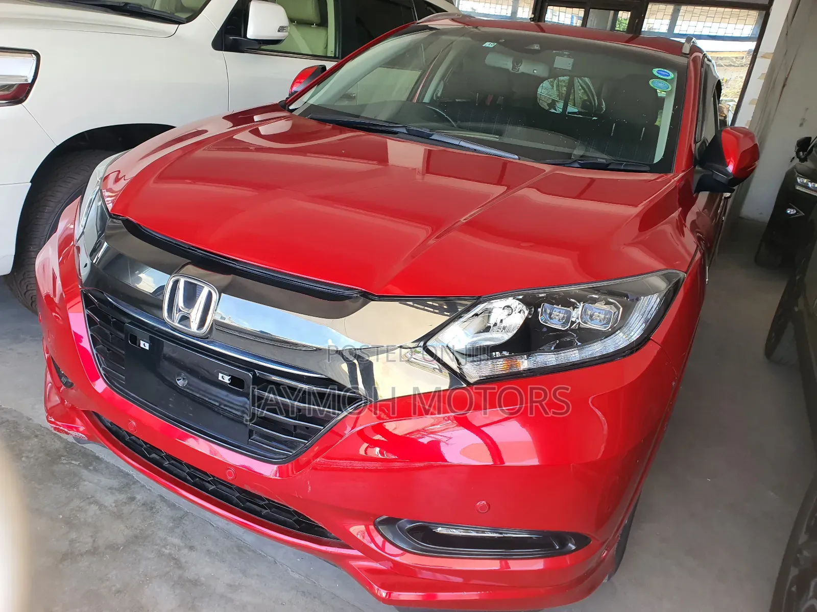 Honda Vezel 2018 Red