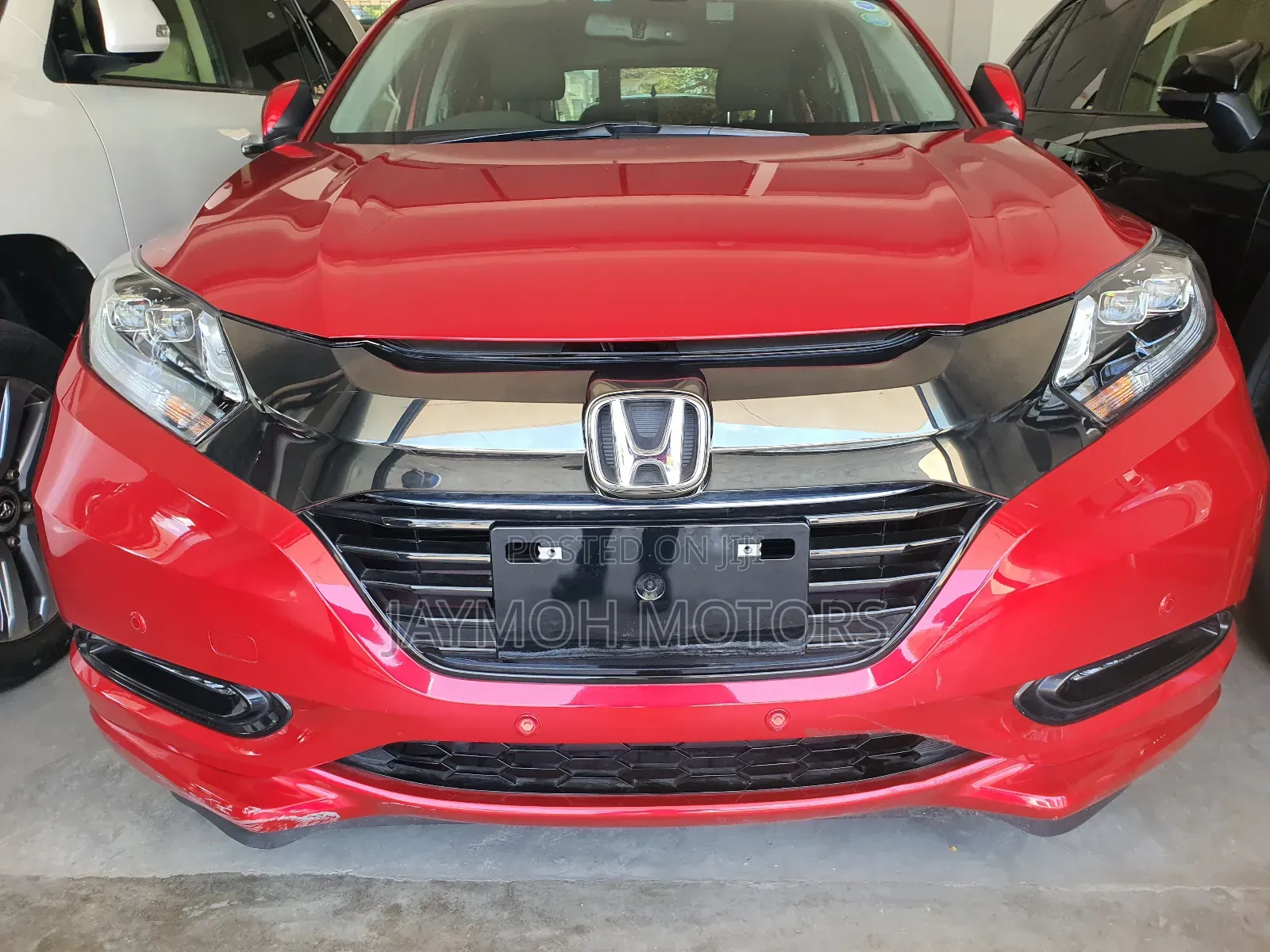 Honda Vezel 2018 Red