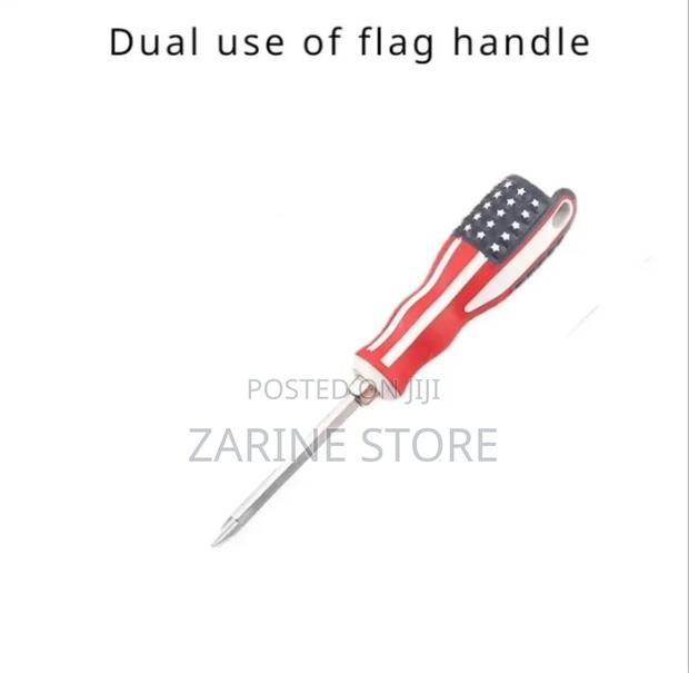 Dual Use Flag Handle Screwdriver With Removable Handle - main view