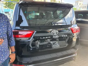 Toyota Land Cruiser 2023 Black