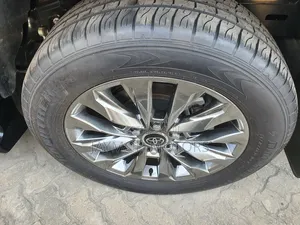 Toyota Land Cruiser 2023 Black