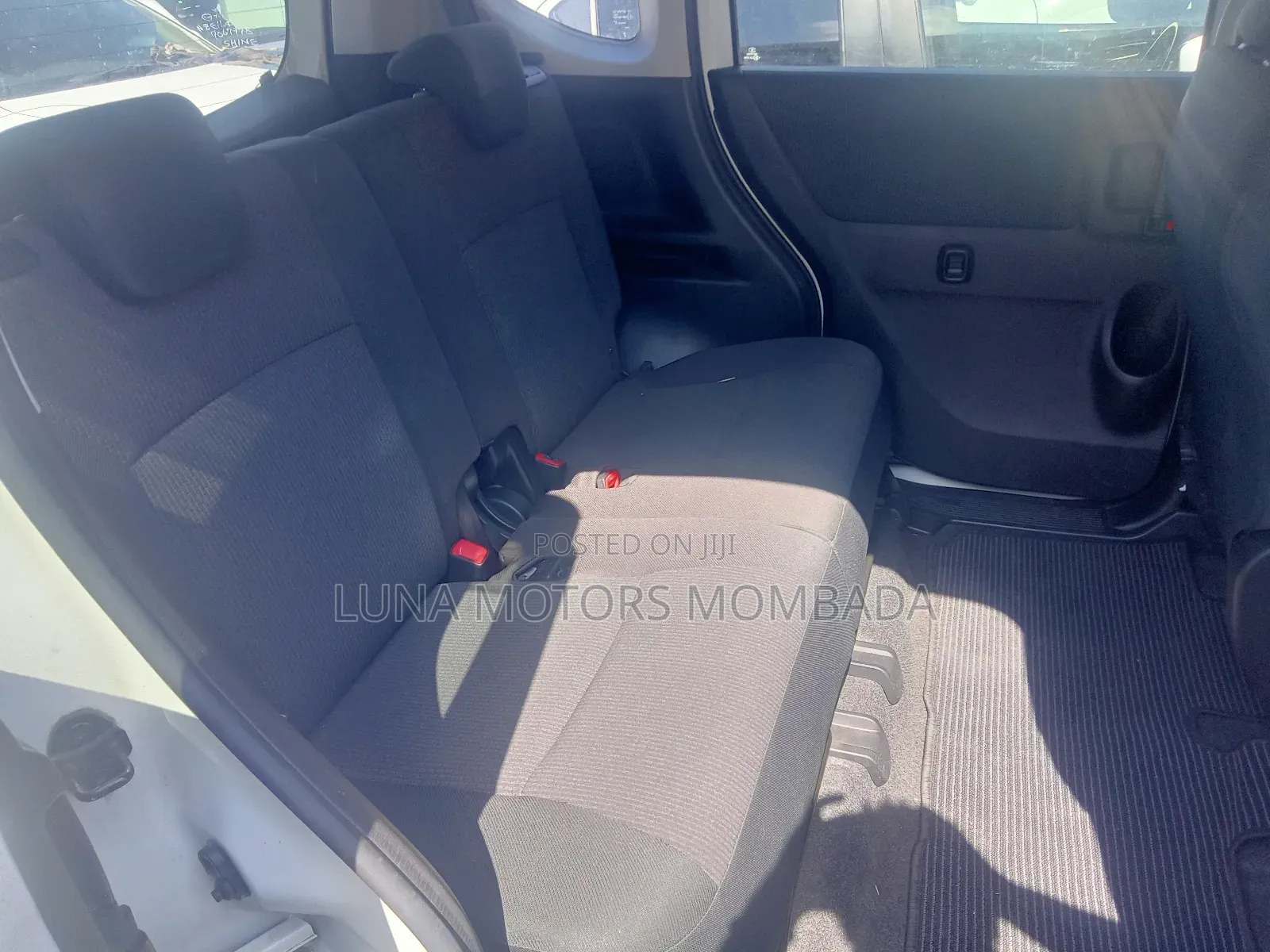 Suzuki Solio 2018 White