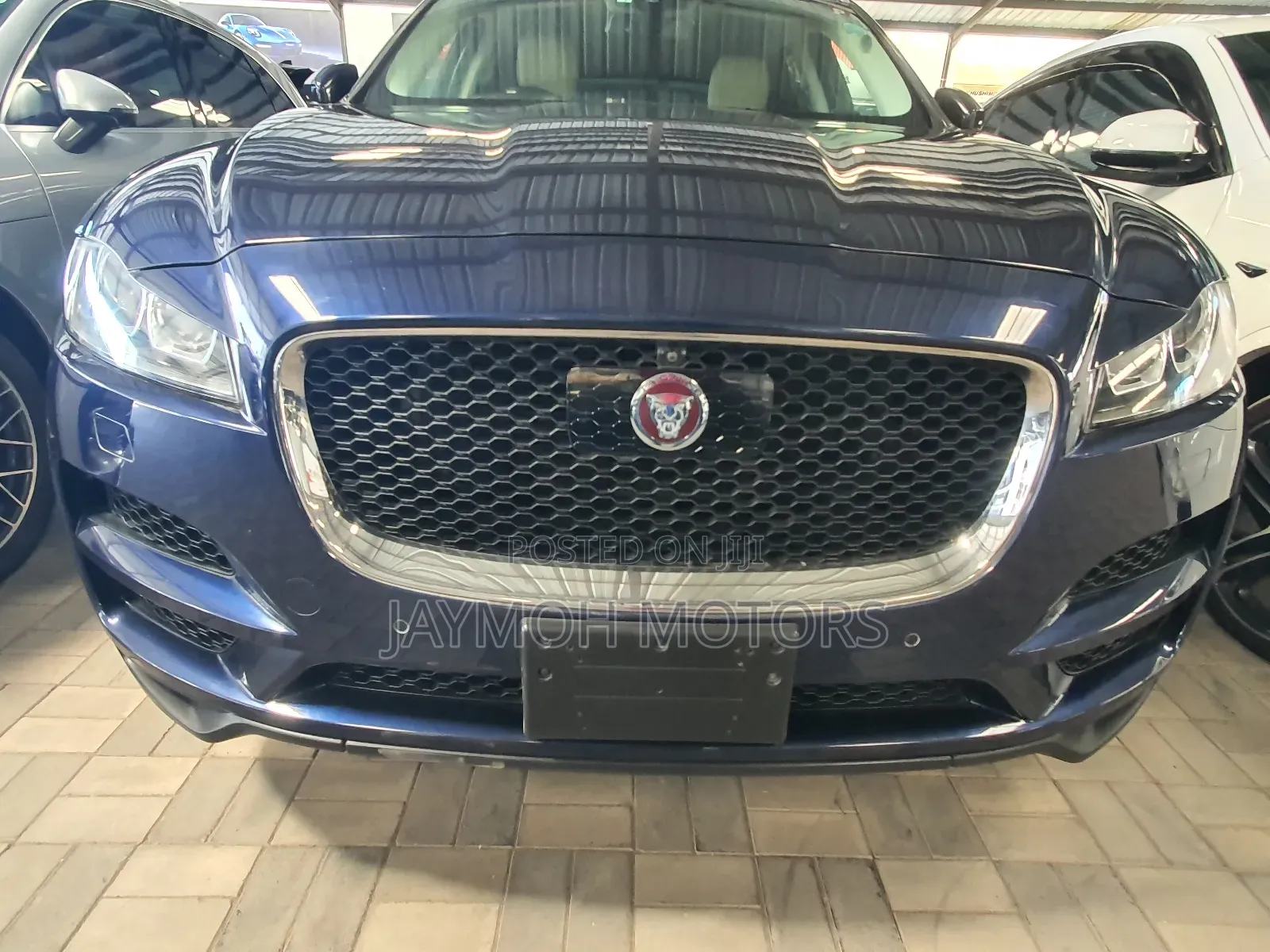 Jaguar F-Pace 2018 Blue