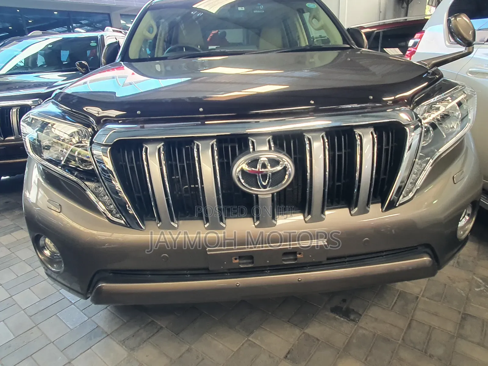 Toyota Land Cruiser Prado 2017 Gray