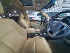 Toyota Land Cruiser Prado 2017 Gray