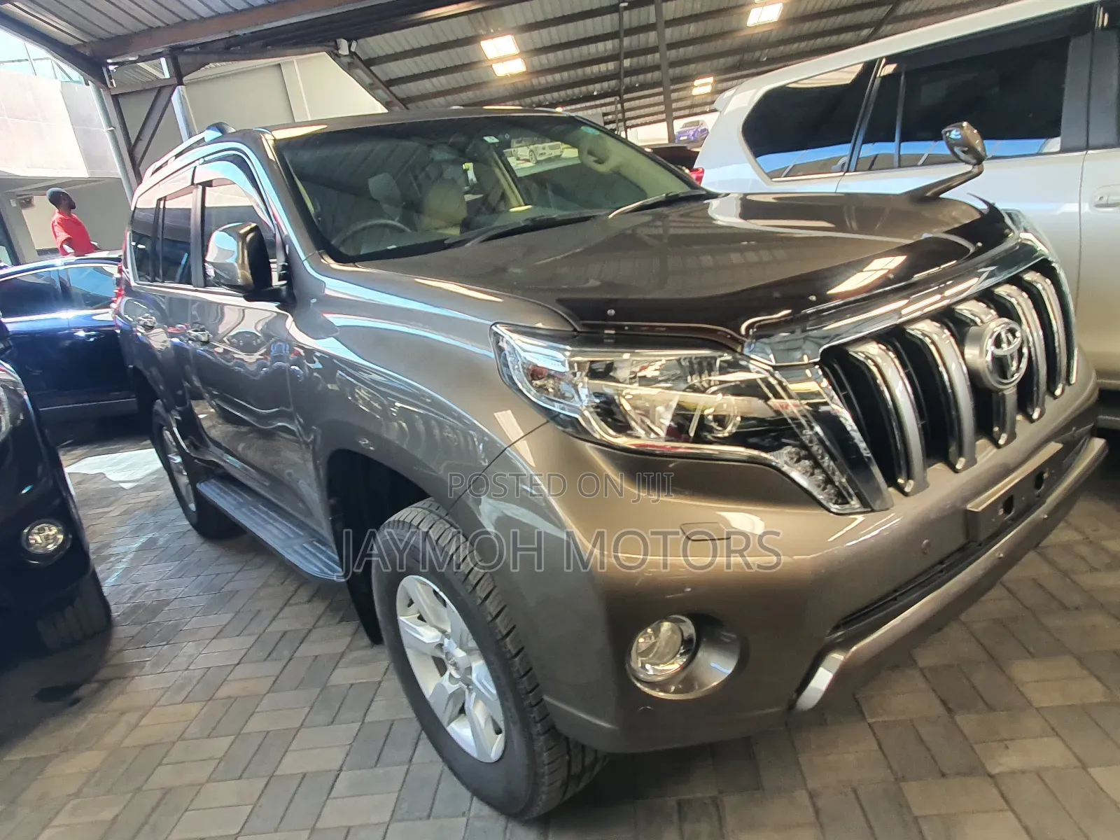 Toyota Land Cruiser Prado 2017 Gray