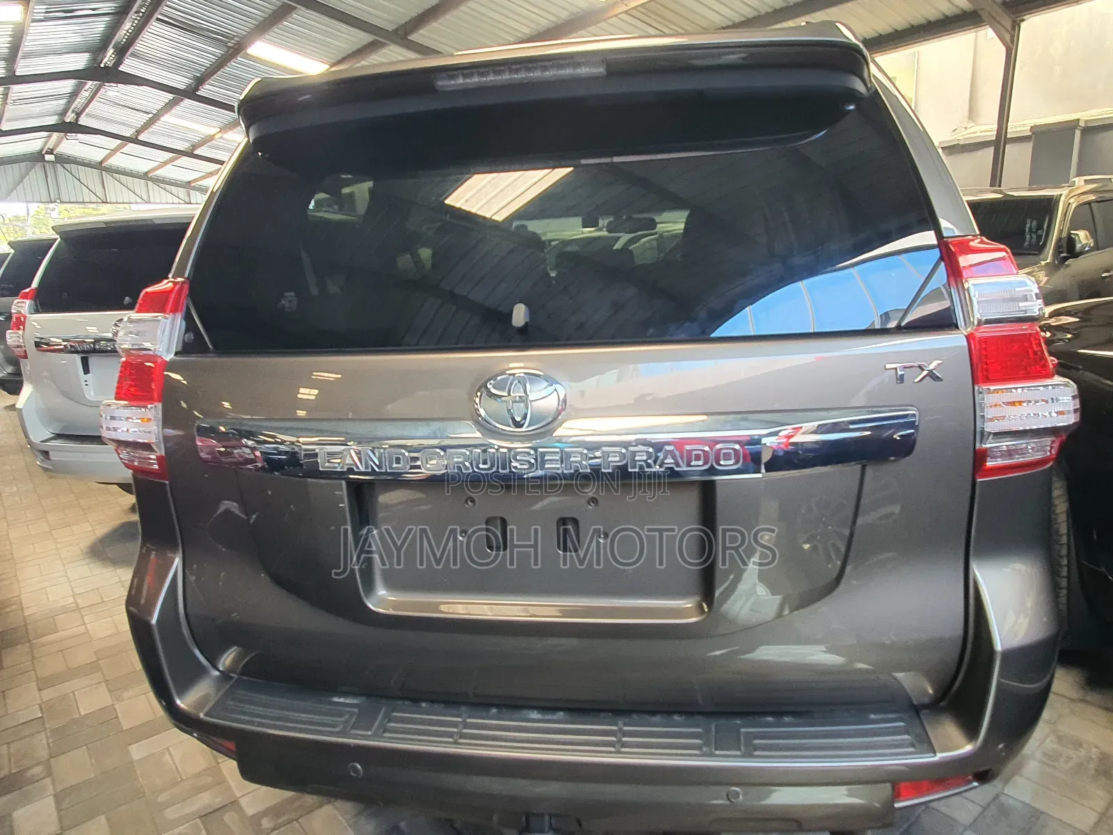Toyota Land Cruiser Prado 2017 Gray