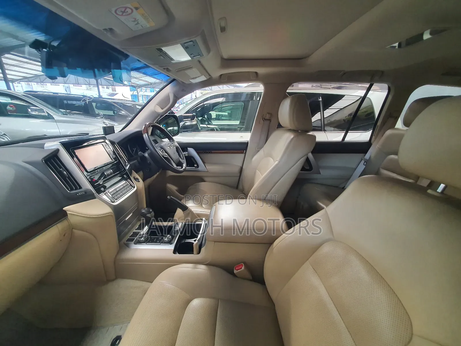 Toyota Land Cruiser 2017 White
