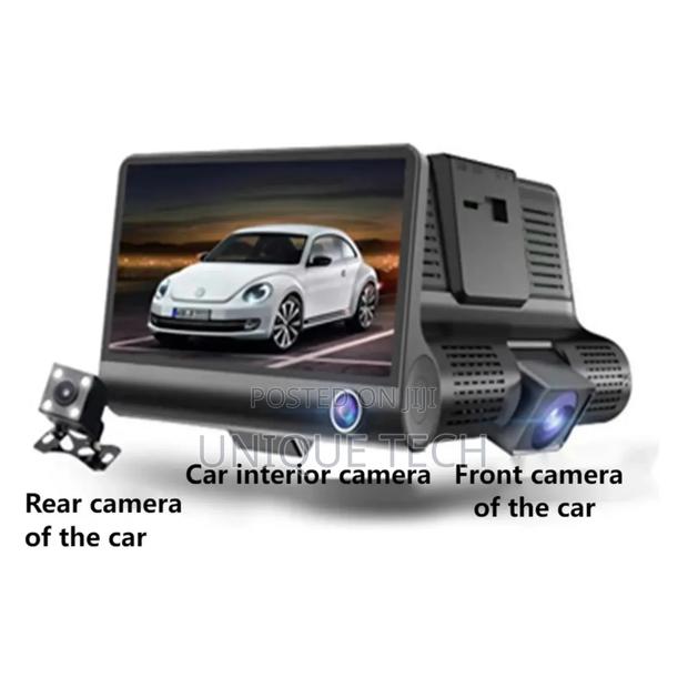 Multi-Functional Dash Cam: Enhance Your Driving Experience - main view