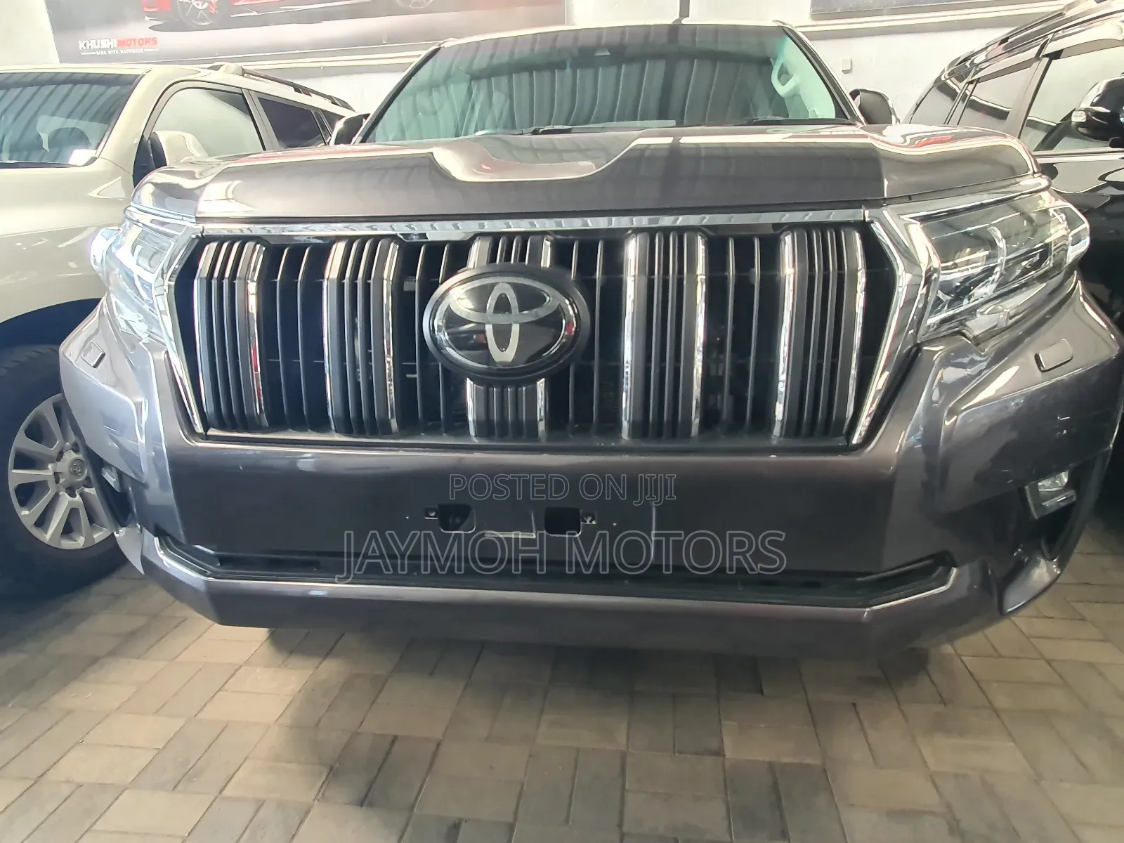 Toyota Land Cruiser Prado 2018 Gray