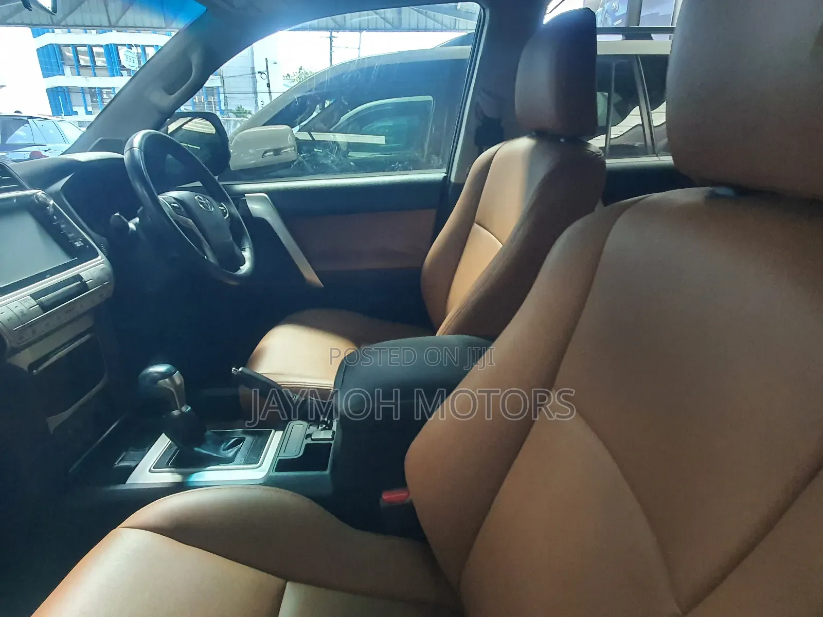 Toyota Land Cruiser Prado 2018 Gray